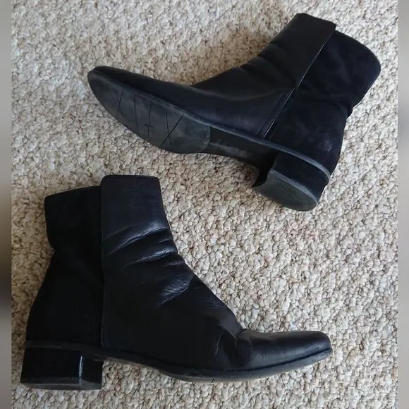 AQUATALIA Lucia Black Leather Suede Ankle Boots Size 8