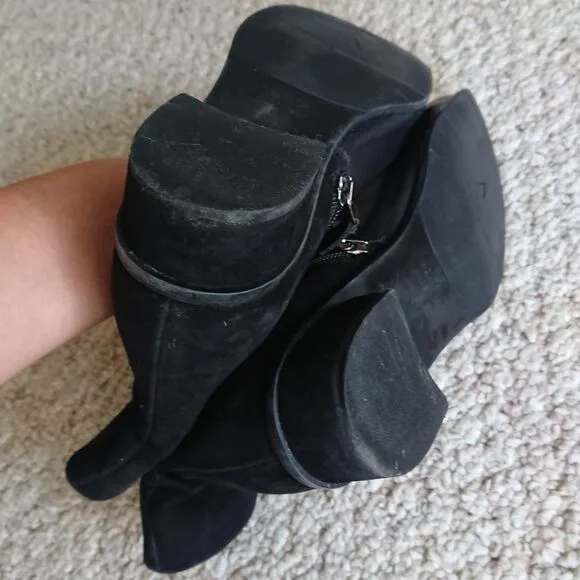 AQUATALIA Lucia Black Leather Suede Ankle Boots Size 8