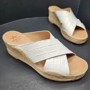 Aquatalia sandals women's 9 white leather Marina wedge espadrille croc embossed