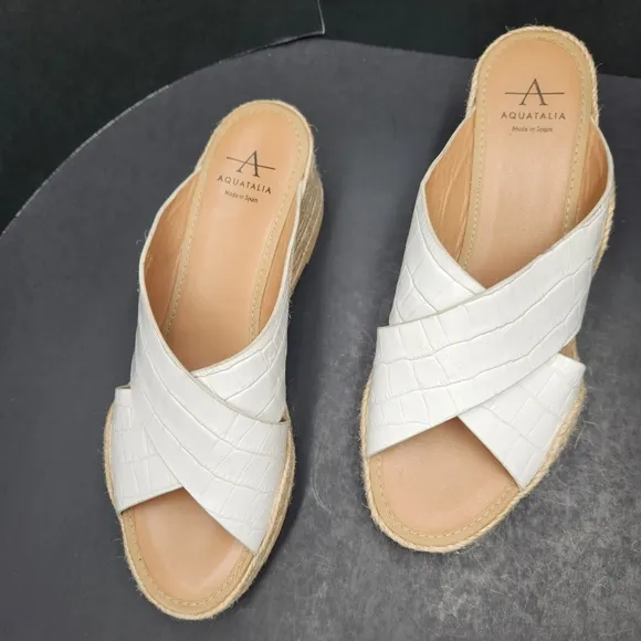Aquatalia sandals women's 9 white leather Marina wedge espadrille croc embossed