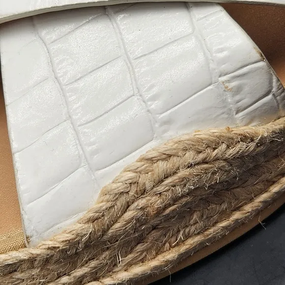Aquatalia sandals women's 9 white leather Marina wedge espadrille croc embossed