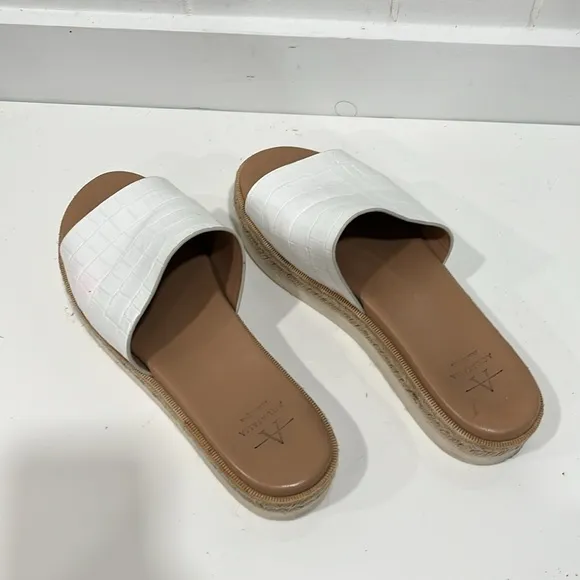 Aquatalia Womens Leather espadrille  Platform Sandals White - Size 8