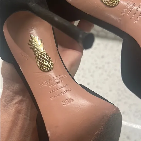 Aquazzura Elegant Black Stiletto Heel