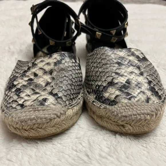 ASH Black and Tan w/gold stud accents Espadrille Sandals in excellent condition