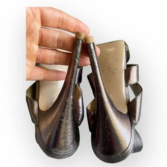 AUTH Valentino Garavani Bronze Metallic Strappy High Heel Slingback Shoes 41