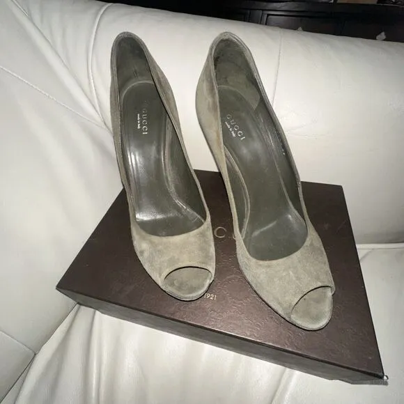 Authentic GUCCI Olive Green Suede Bamboo Stiletto Peep Toe Heel Shoe Size 39 EUC