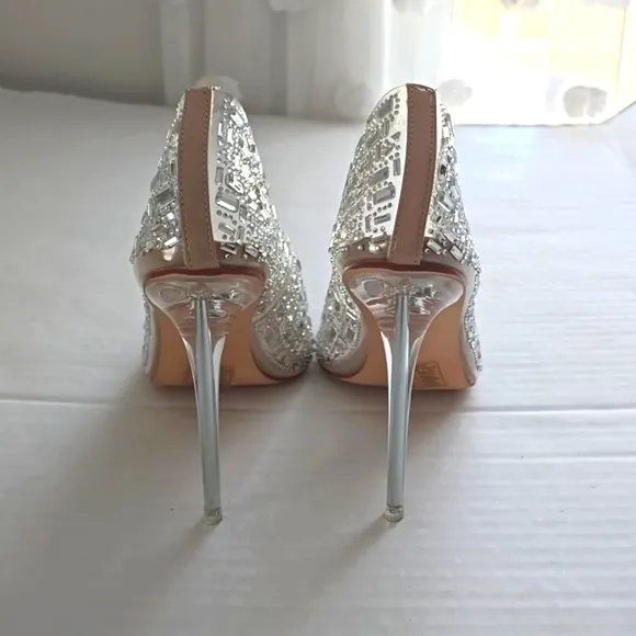 AZALEA WANG Jovie Crystal Embellished Clear Pump 8.5