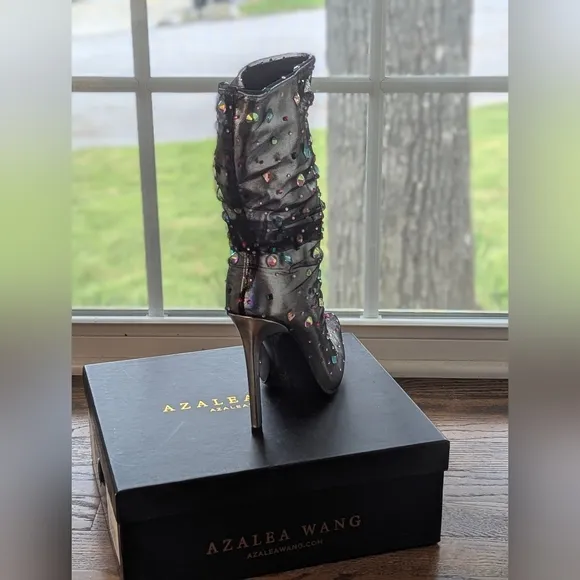 Azalea Wang Silver Embellished Boots Heels Stiletto 7.5 Shoes NEW