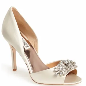Badgley Mischka D’Orsay Shoes. Size 6W. New in Box
