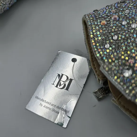 Badgley Mischka Girls’ Sparkly Cowgirl Boots, Silver Rhinestones