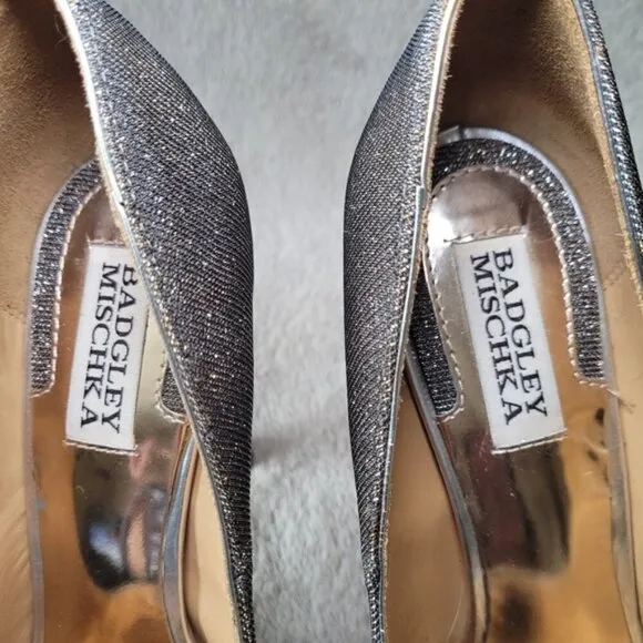Badgley Mischka Humbie IV Gold Pewter peep toe heels size 7.5