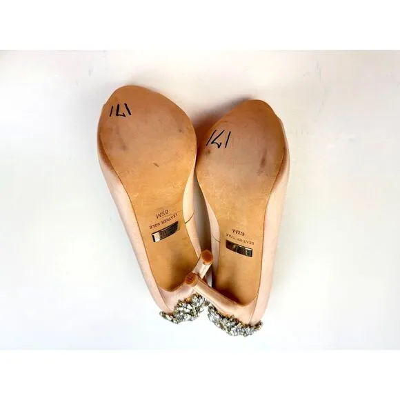 Badgley Mischka Kiara Embellished‎ Peep-toe Pump Women 6.5M NEW $245 Latte Satin