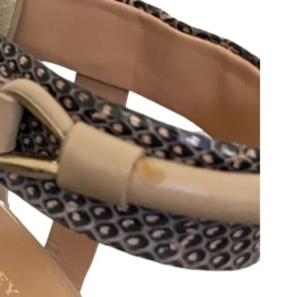 𝅺badgley Mischka Peep-Toe Platform Pumps with Snake Print &amp; Buckle Ankle Strap.