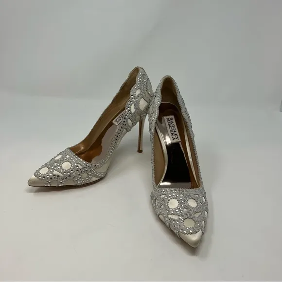 Badgley Mischka Rouge Embellished Closed Toe Pumps Heels Shoes Women 6 1/2 Prom