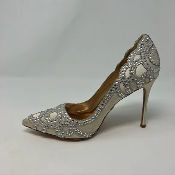 Badgley Mischka Rouge Embellished Closed Toe Pumps Heels Shoes Women 6 1/2 Prom