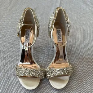 Badgley Mischka Tampa Gold Embellished Women's Heels Size 9