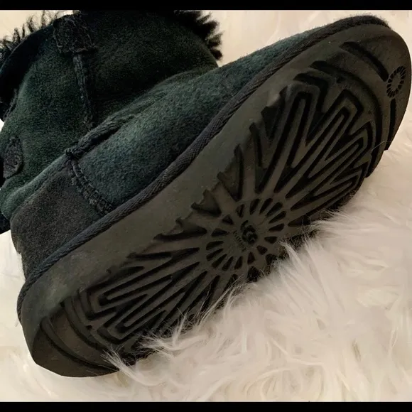 Bailey Bow II Toddler Ugg Boots Size 9 Black