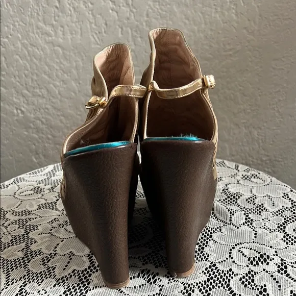 Baldan Tan Peep-Toe Wedge Sandals