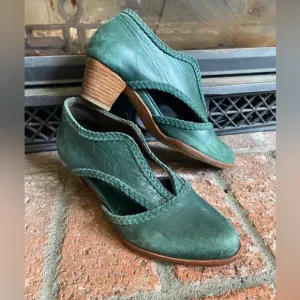 Bali Elf Spirit Walker Booties Green Leather Block Heel BEAUTIFUL!! SZ 8.5