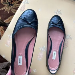 Bally Leather quilted Black ballet Women's Flats 38