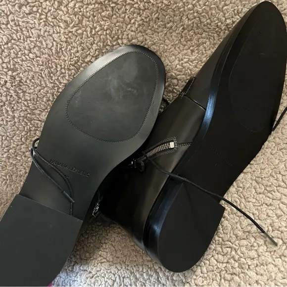 Banana Republic Lace up Dress shoes Boots
