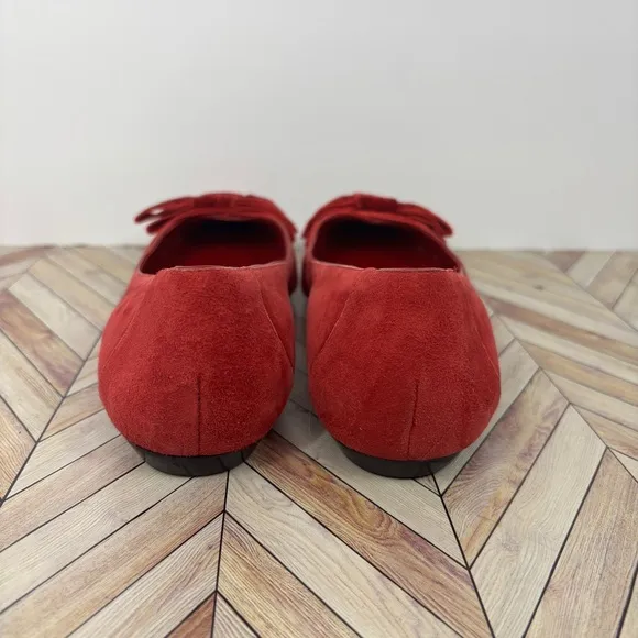 Banana Republic| women’s Ballet flat Elegant bow pointy toe Red suede sz 8.5