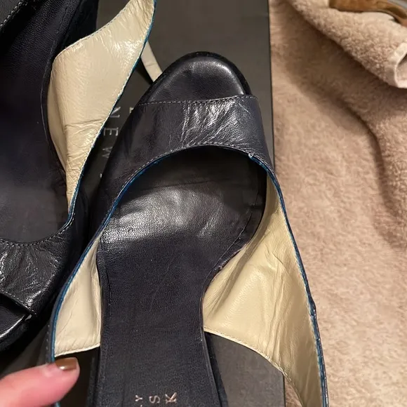 BARNEYS NEWYORK - Liana -platform peep toe platforms - size 37 EUR