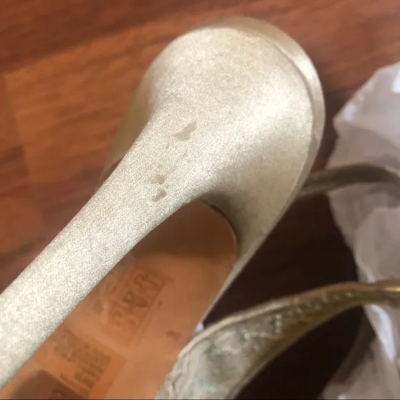 BCBGMaxAzria Fennel Peep Toe Lace Slingback Heel  Shoes Size 9