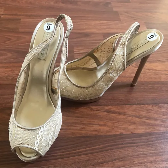 BCBGMaxAzria Fennel Peep Toe Lace Slingback Heel  Shoes Size 9