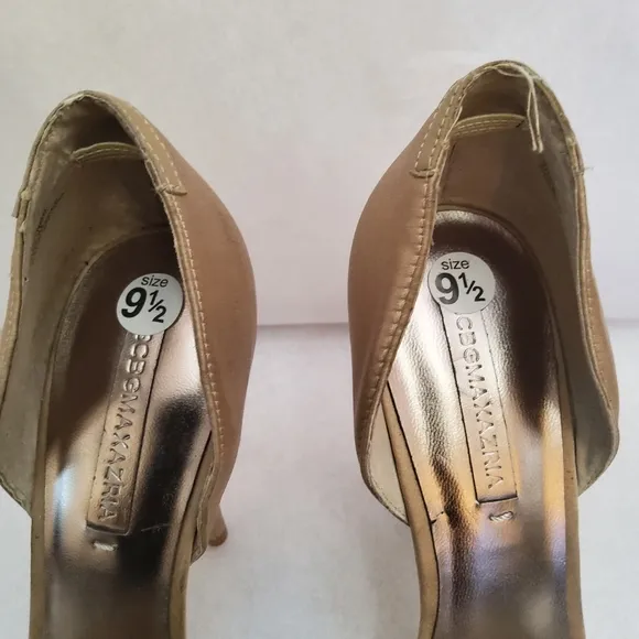 BCBGMaxAzria Peep Toe Pump Leather Sole Heels Shoes Size 9.5