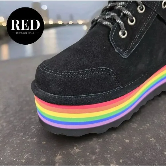 Bearpaw Retro Alicia Rainbow Platform Boots - Women's Size 7 - NEW!!
