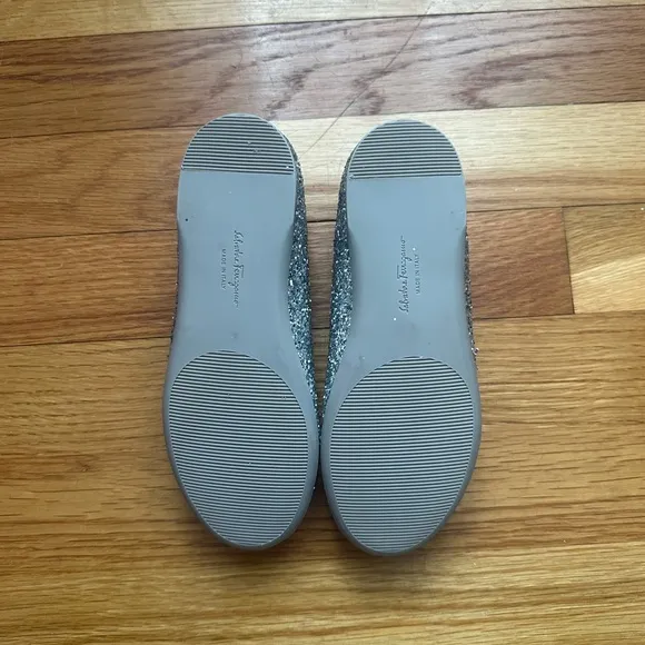 Beautiful girls Ferragamo Silver Glitter Ballet Flats with Bow, size 13