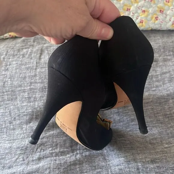 Beautiful vintage 70’s Hand made in Italy black dress shoes from Amedeo Volta.