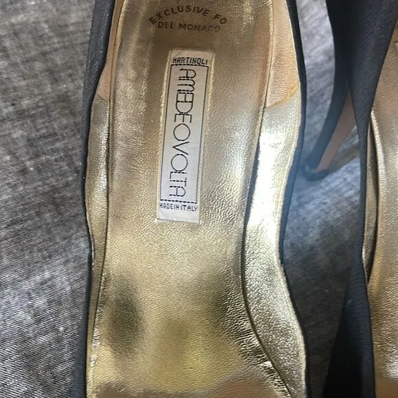 Beautiful vintage 70’s Hand made in Italy black dress shoes from Amedeo Volta.
