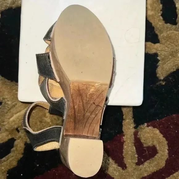 Bed Stu Women’s Distressed Black Leather Platform Sandals 7.5