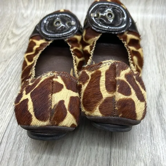 Bernardo Cowhide Flats