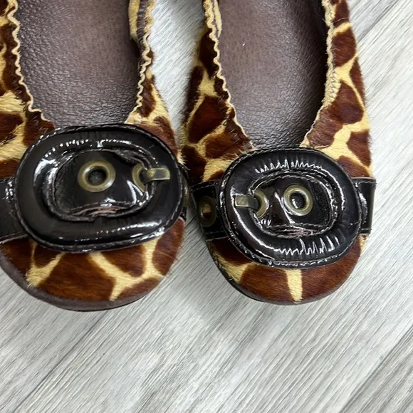 Bernardo Cowhide Flats