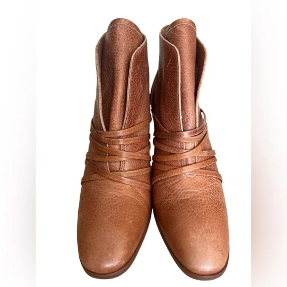 Bernardo Felicity Brown Leather Block Heel Boho Ankle Boots Booties - 7.5