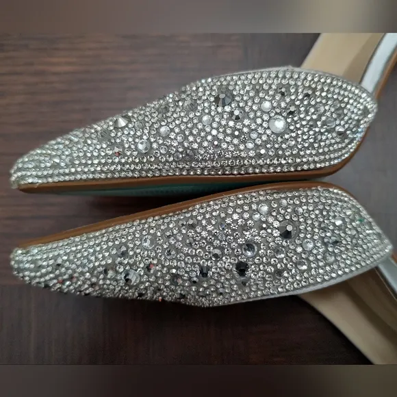 BETSEY JOHNSON SB HAZIL Rhinestone Stiletto Pumps SIZE 8.5 Excellent Condition