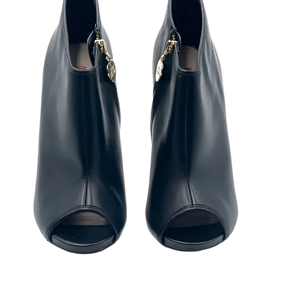 Betsey Johnson Y2K Sexy BLK Leather Marah Party Peep-Toe Stiletto Booties Sz 9.5