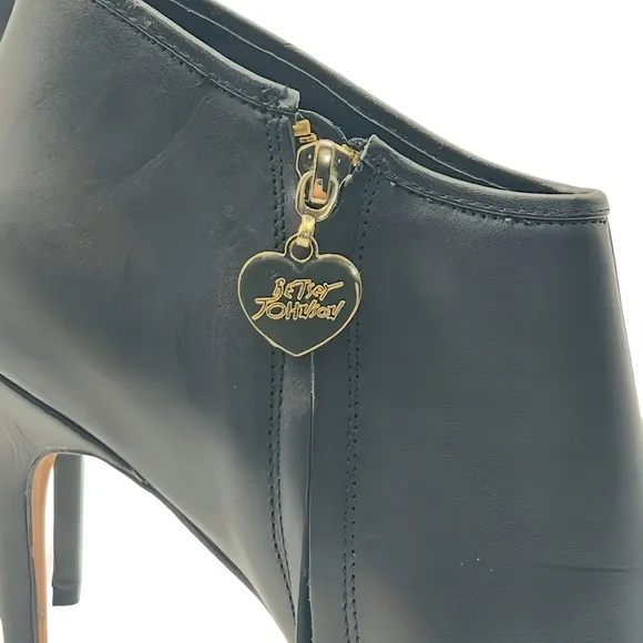 Betsey Johnson Y2K Sexy BLK Leather Marah Party Peep-Toe Stiletto Booties Sz 9.5