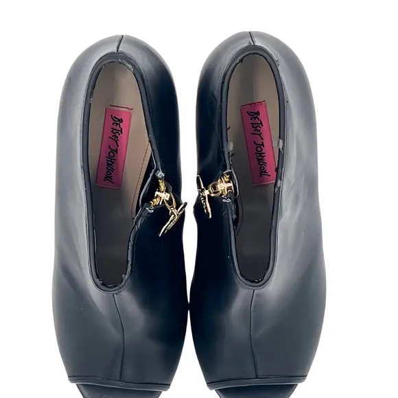 Betsey Johnson Y2K Sexy BLK Leather Marah Party Peep-Toe Stiletto Booties Sz 9.5