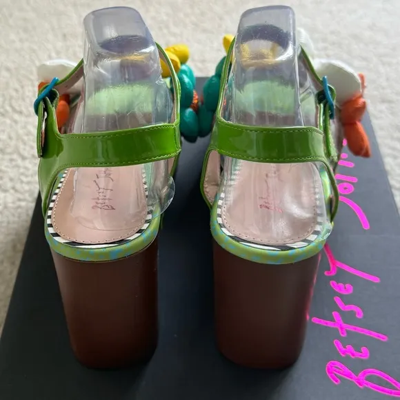 Betsy Johnson Kinslee Platform Sandals - Green Multi - Size 7.5 - NEW
