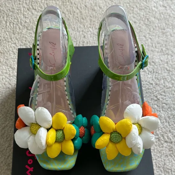 Betsy Johnson Kinslee Platform Sandals - Green Multi - Size 7.5 - NEW