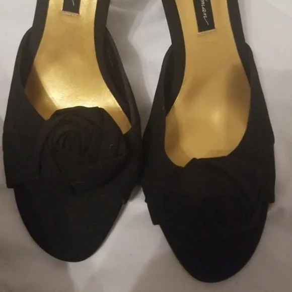 Beverly Feldman stiletto slides 9.5‎ new