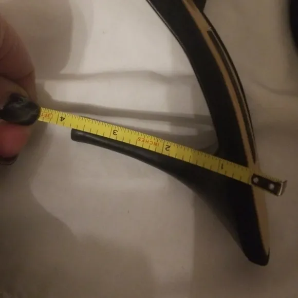 Beverly Feldman stiletto slides 9.5‎ new
