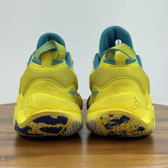 Big Kids Boys Nike Giannis Immortality 2 Yellow Strike Sneakers Shoes Size 5.5 Y