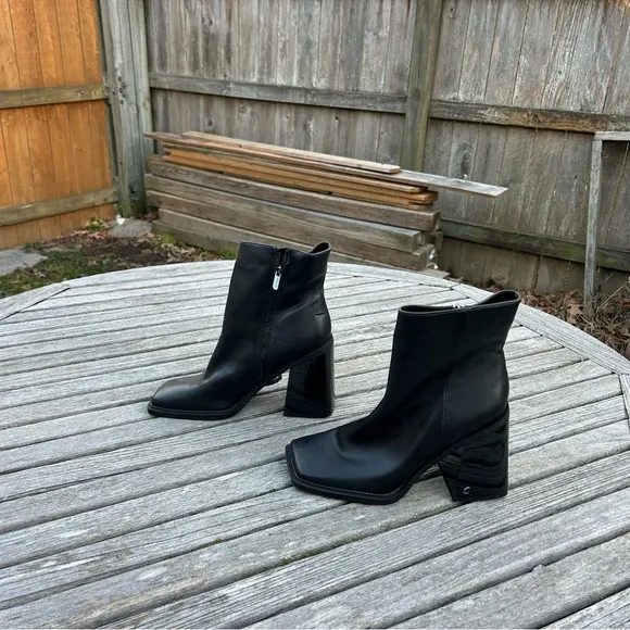 Black‎ Boots - Circus by Sam Edelman size 8.5 Layla