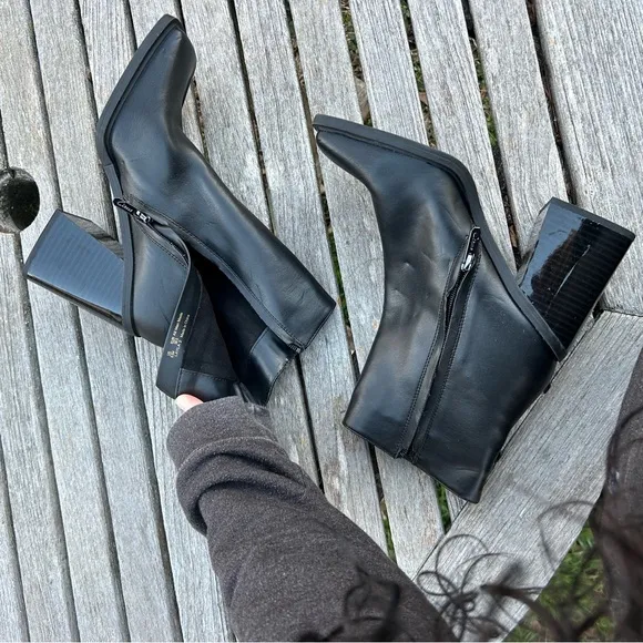Black‎ Boots - Circus by Sam Edelman size 8.5 Layla
