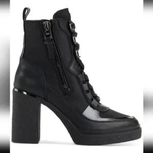 BLACK LEATHER ANKLE BOOTS SIZE 8.5